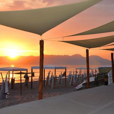 Albergo Riviera Spineta Battipaglia Eksteriør billede