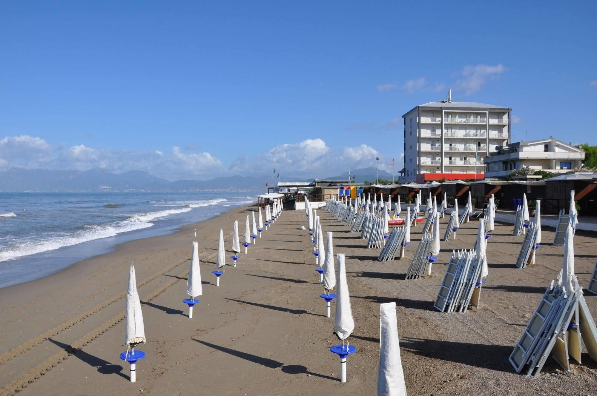 Albergo Riviera Spineta Battipaglia Eksteriør billede
