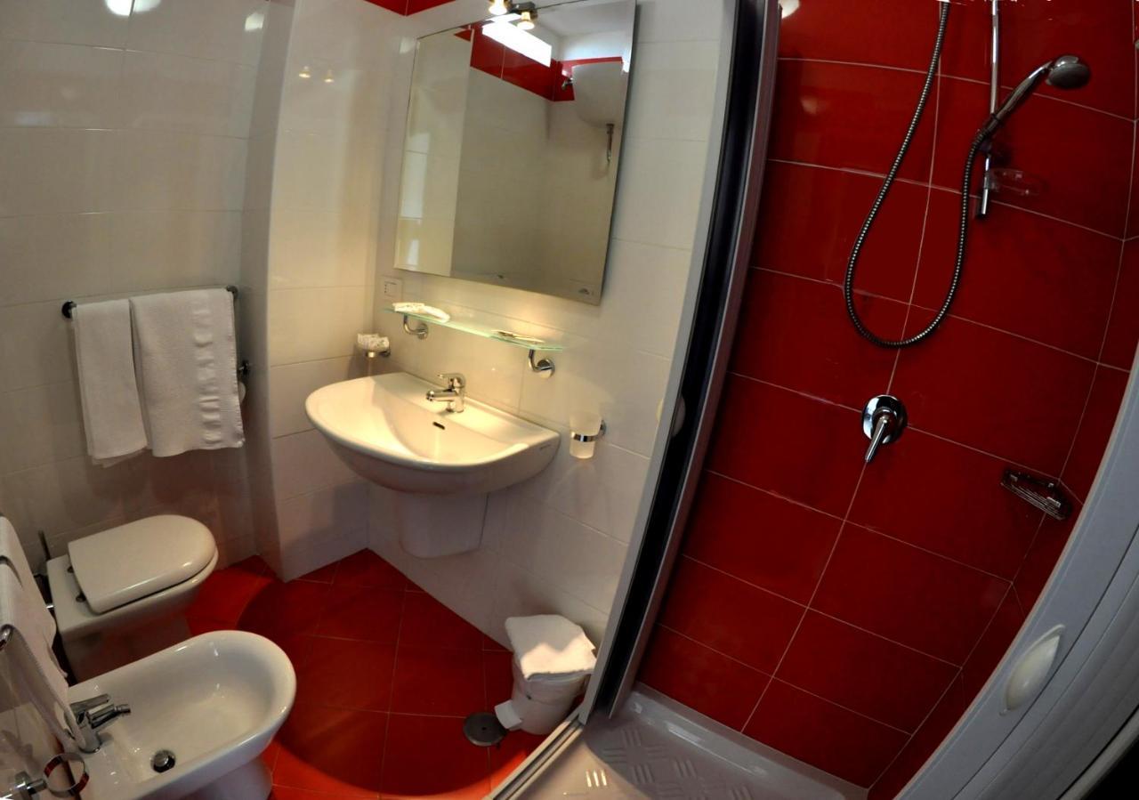 Albergo Riviera Spineta Battipaglia Eksteriør billede