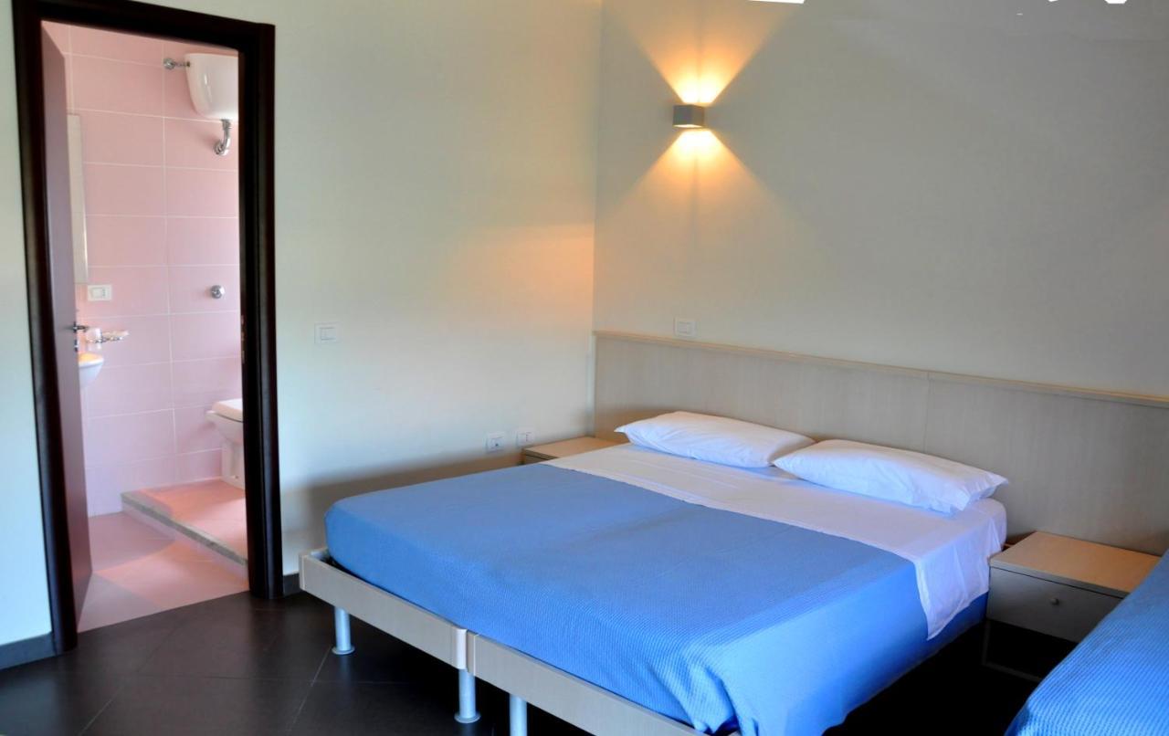 Albergo Riviera Spineta Battipaglia Eksteriør billede
